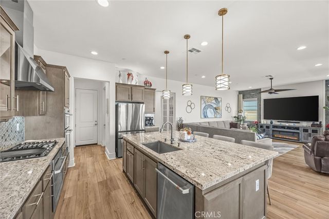11536 Arch Hill, Corona, CA 92883