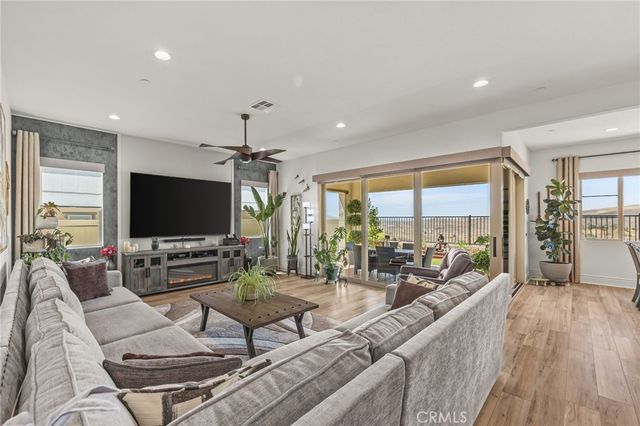 11536 Arch Hill, Corona, CA 92883