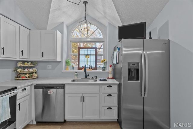 13312 Wood Chapel Drive, St Louis, MO 63141