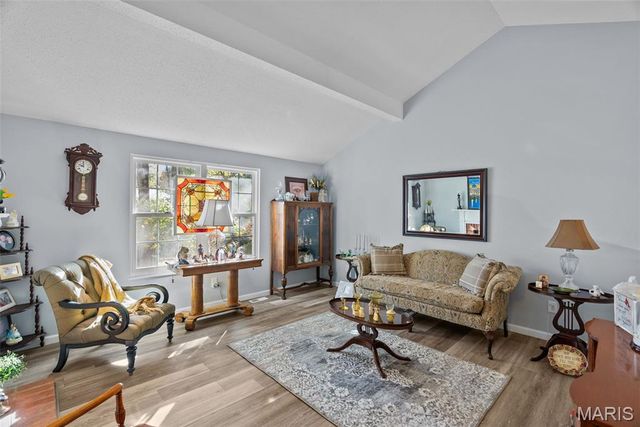 13312 Wood Chapel Drive, St Louis, MO 63141