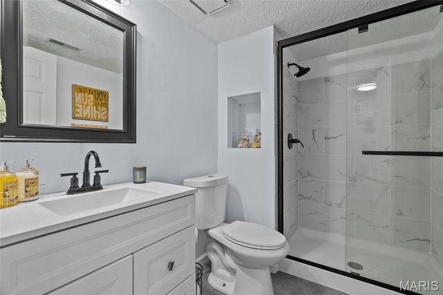 13312 Wood Chapel Drive, St Louis, MO 63141