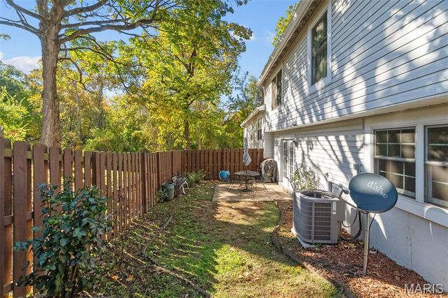 13312 Wood Chapel Drive, St Louis, MO 63141