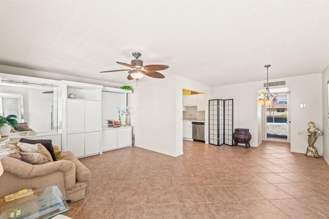 410 Saxony I, Delray Beach, FL 33446