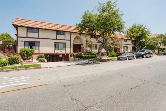251 W Dryden Street 5, Glendale, CA 91202