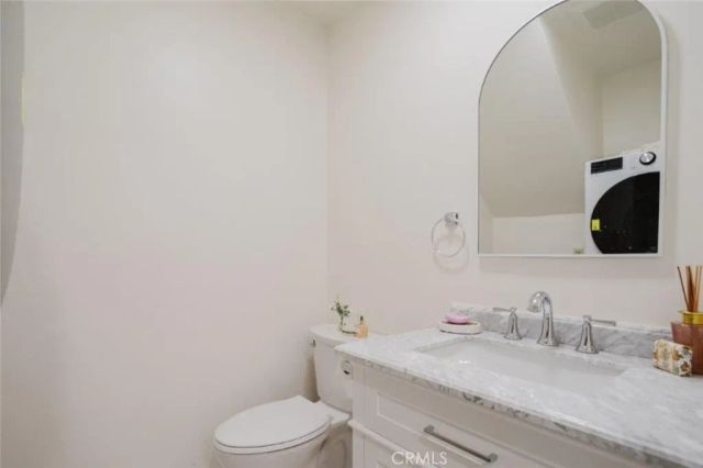 251 W Dryden Street 5, Glendale, CA 91202