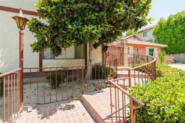 251 W Dryden Street 5, Glendale, CA 91202