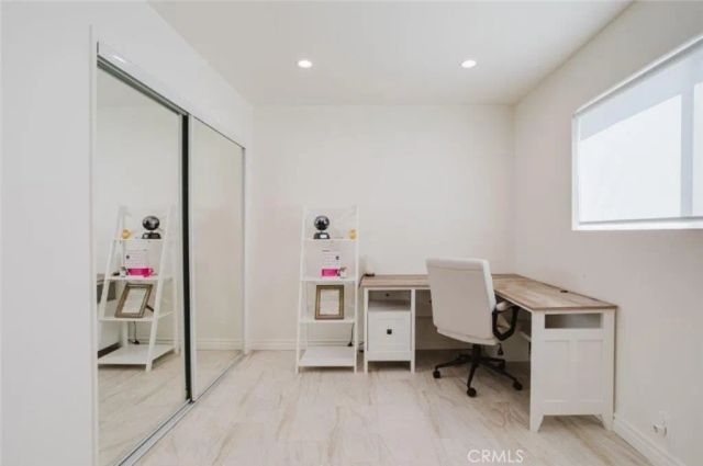 251 W Dryden Street 5, Glendale, CA 91202