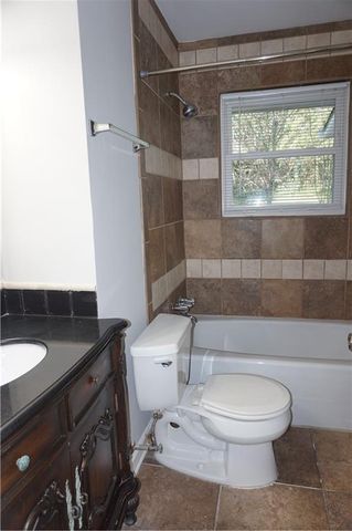 2477 Creekview SW Drive, Marietta, GA 30008