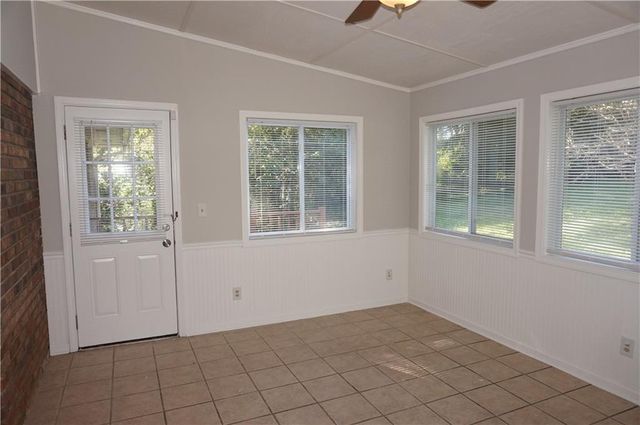 2477 Creekview SW Drive, Marietta, GA 30008