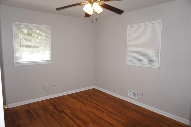 2477 Creekview SW Drive, Marietta, GA 30008