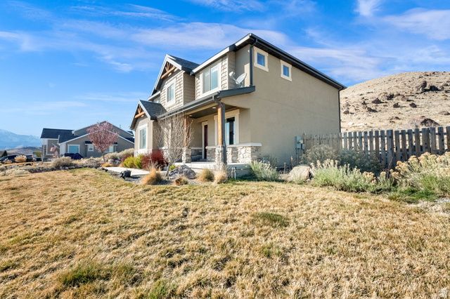 2551 E PATRIOT DR, Eagle Mountain, UT 84005