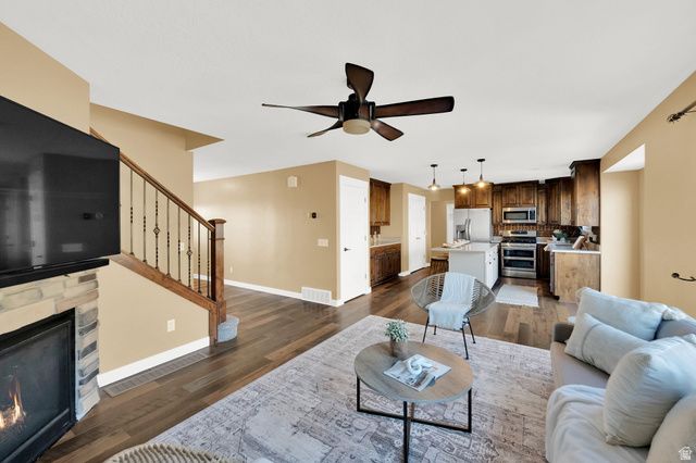 2551 E PATRIOT DR, Eagle Mountain, UT 84005