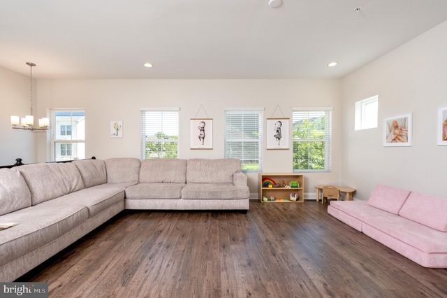 923 THURSTON LN, Glen Burnie, MD 21060