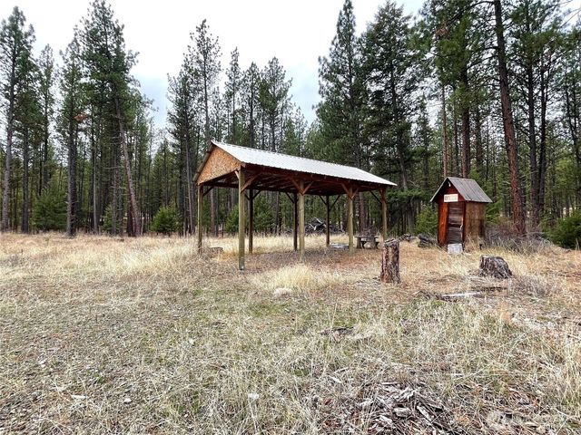 27 Gooseberry Way, Tonasket, WA 98855