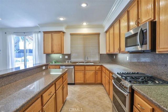 36695 Fontaine Street, Winchester, CA 92596