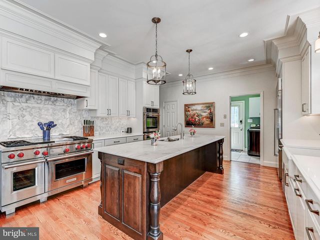 3 CHILHOWIE CT, Cockeysville, MD 21030
