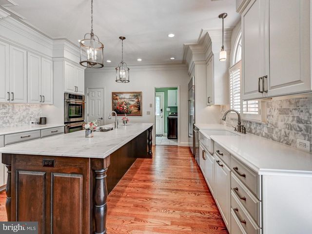 3 CHILHOWIE CT, Cockeysville, MD 21030