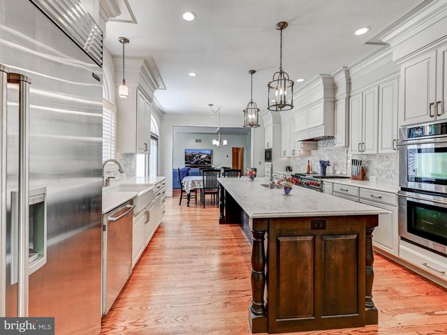 3 CHILHOWIE CT, Cockeysville, MD 21030