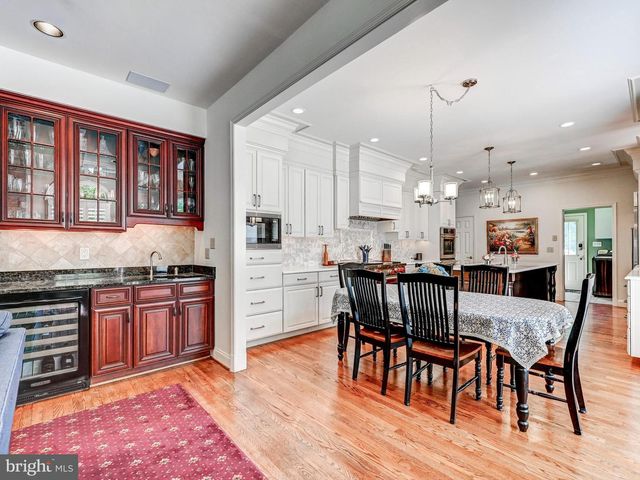 3 CHILHOWIE CT, Cockeysville, MD 21030