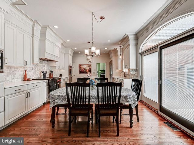 3 CHILHOWIE CT, Cockeysville, MD 21030