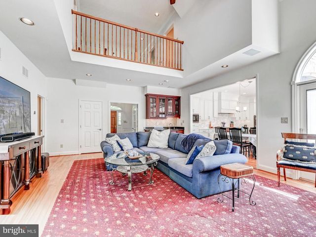 3 CHILHOWIE CT, Cockeysville, MD 21030