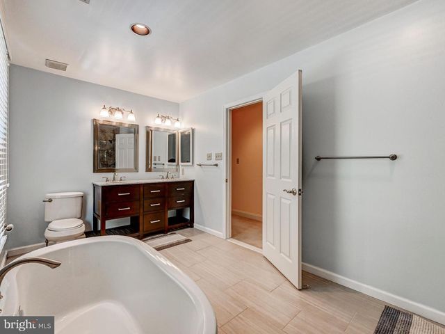 3 CHILHOWIE CT, Cockeysville, MD 21030
