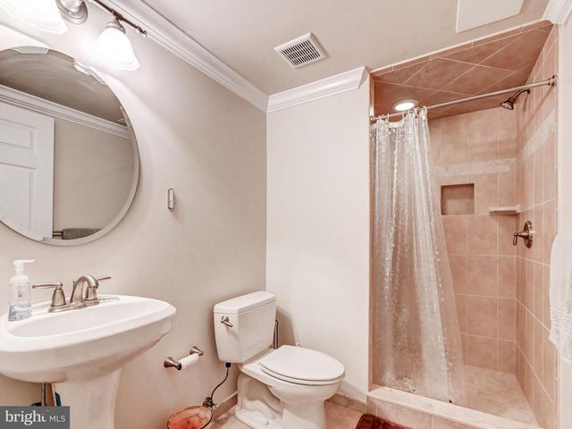 3 CHILHOWIE CT, Cockeysville, MD 21030