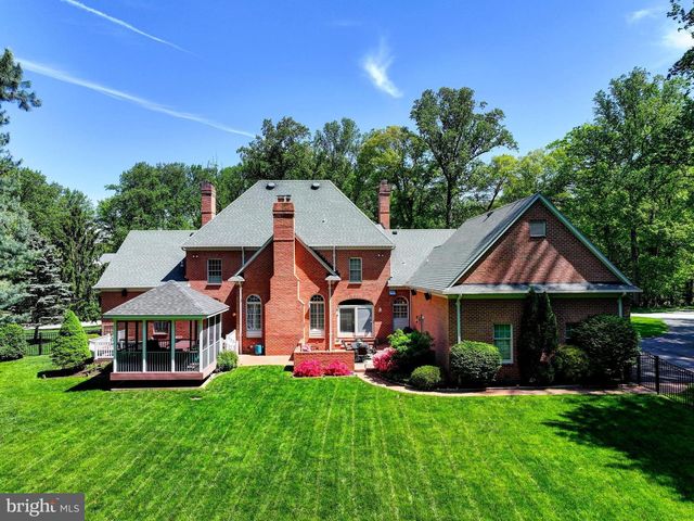 3 CHILHOWIE CT, Cockeysville, MD 21030