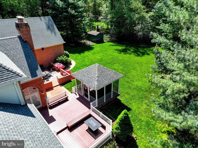 3 CHILHOWIE CT, Cockeysville, MD 21030
