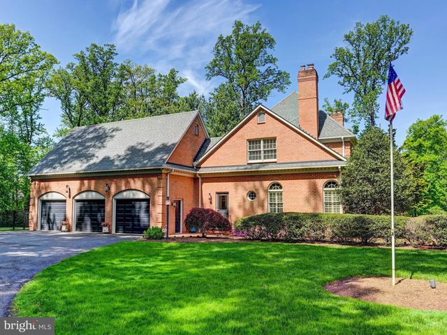 3 CHILHOWIE CT, Cockeysville, MD 21030