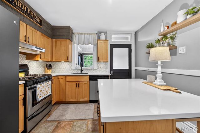 7449 Amherst Avenue, University City, MO 63130
