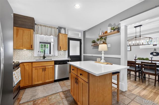 7449 Amherst Avenue, University City, MO 63130