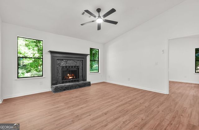 3909 S Creek Court, Stone Mountain, GA 30083