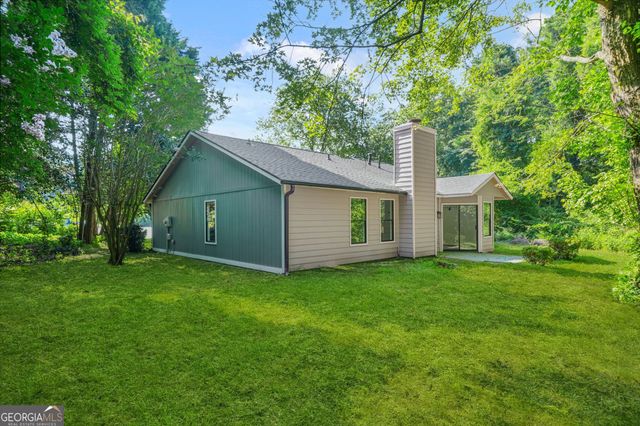 3909 S Creek Court, Stone Mountain, GA 30083