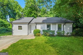 3909 S Creek Court, Stone Mountain, GA 30083