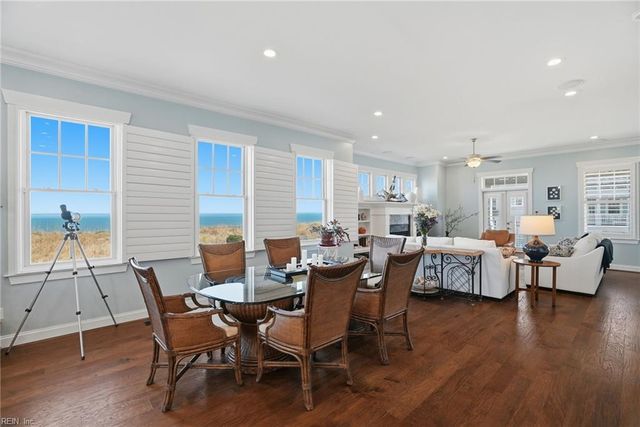 4158 E Beach DR, Norfolk, VA 23518