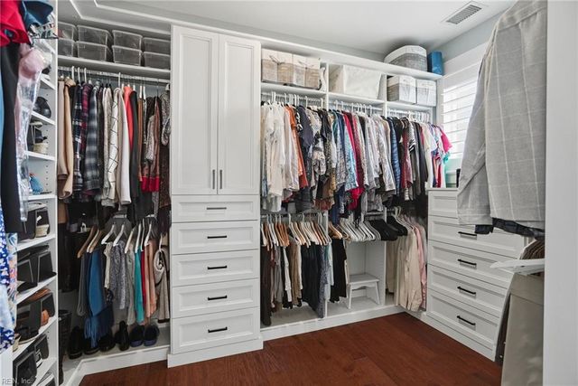 4158 E Beach DR, Norfolk, VA 23518