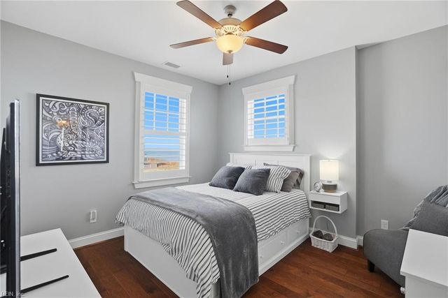 4158 E Beach DR, Norfolk, VA 23518