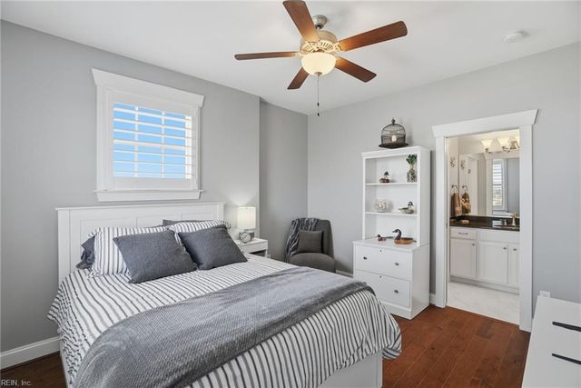 4158 E Beach DR, Norfolk, VA 23518