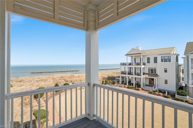 4158 E Beach DR, Norfolk, VA 23518