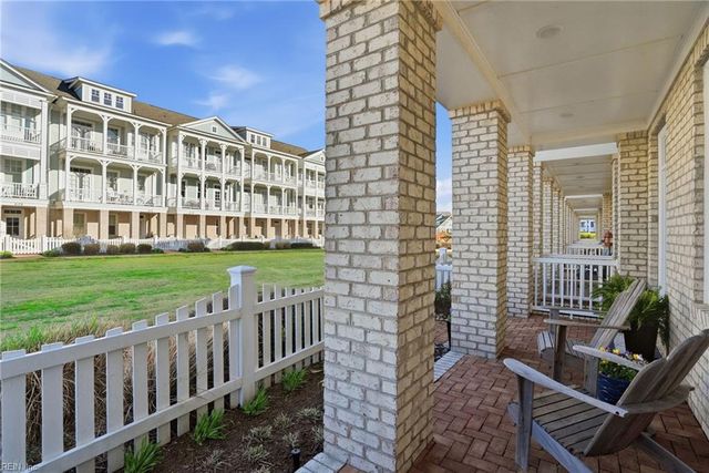 4158 E Beach DR, Norfolk, VA 23518