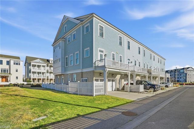 4158 E Beach DR, Norfolk, VA 23518