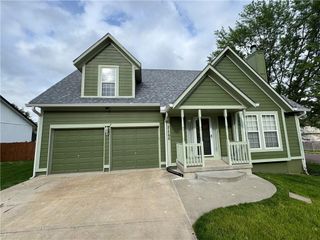 21790 S Race Street, Spring Hill, KS 66083