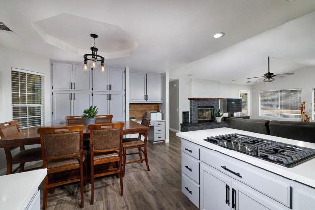 1989 Rockhoff Road, Escondido, CA 92026