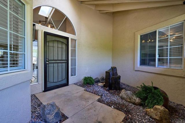 1989 Rockhoff Road, Escondido, CA 92026
