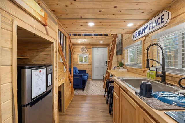 931 Sycamore Creek Drive DR, Dripping Springs, TX 78620