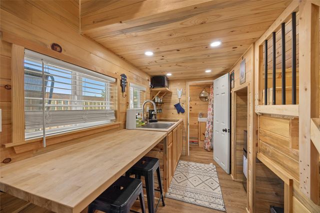 931 Sycamore Creek Drive DR, Dripping Springs, TX 78620