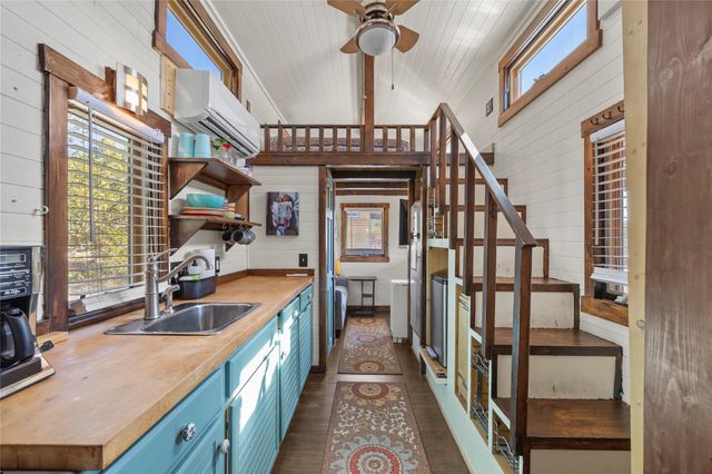 931 Sycamore Creek Drive DR, Dripping Springs, TX 78620