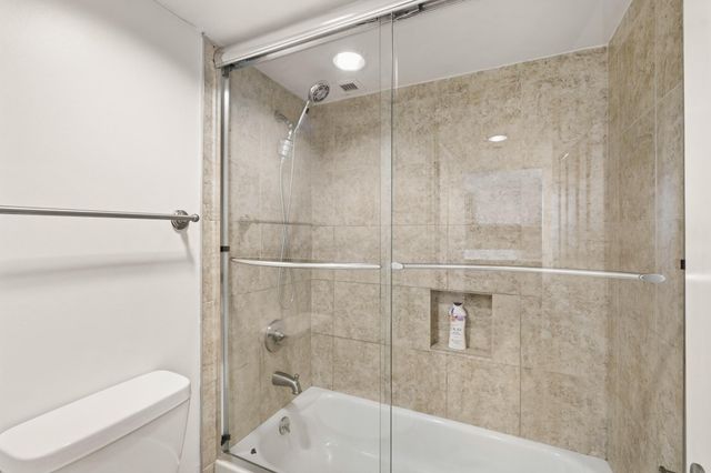 3525 Sage Road 1204, Houston, TX 77056