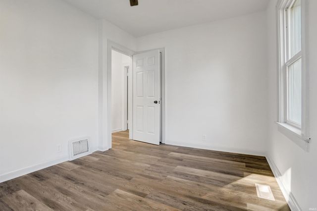 2709 Oakley Street, Evansville, IN 47710